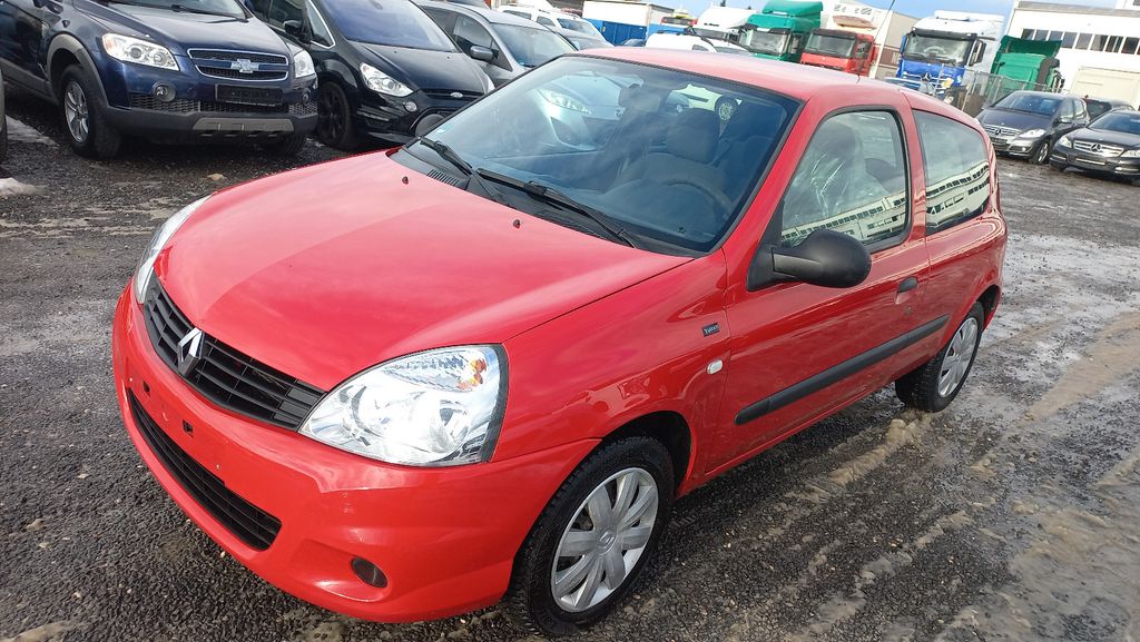 Renault Clio 138.549 km 3.450 &euro; Nürnberg 90431