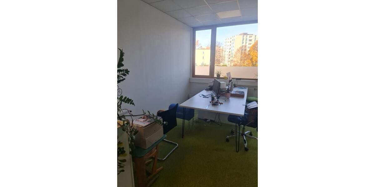 Gewerbeimmobilie-Büröfläche (ca. 100 m²) in Rosenheim zu vermiete zimmer