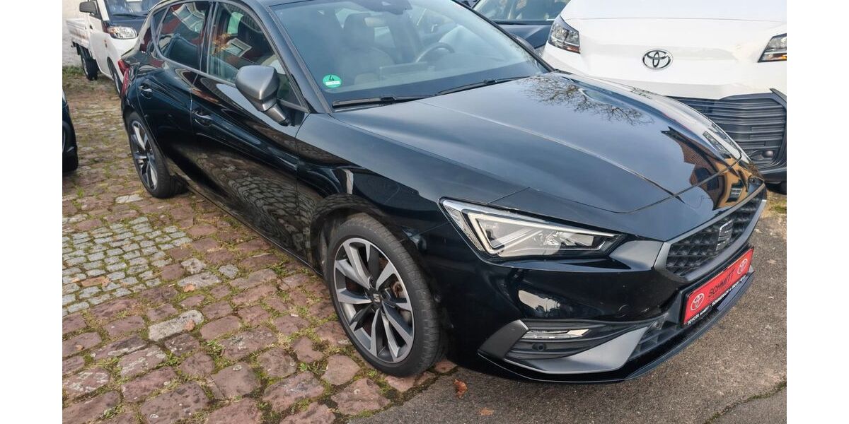 Seat Leon 32.500 km 19.800 € Sommerach 97334
