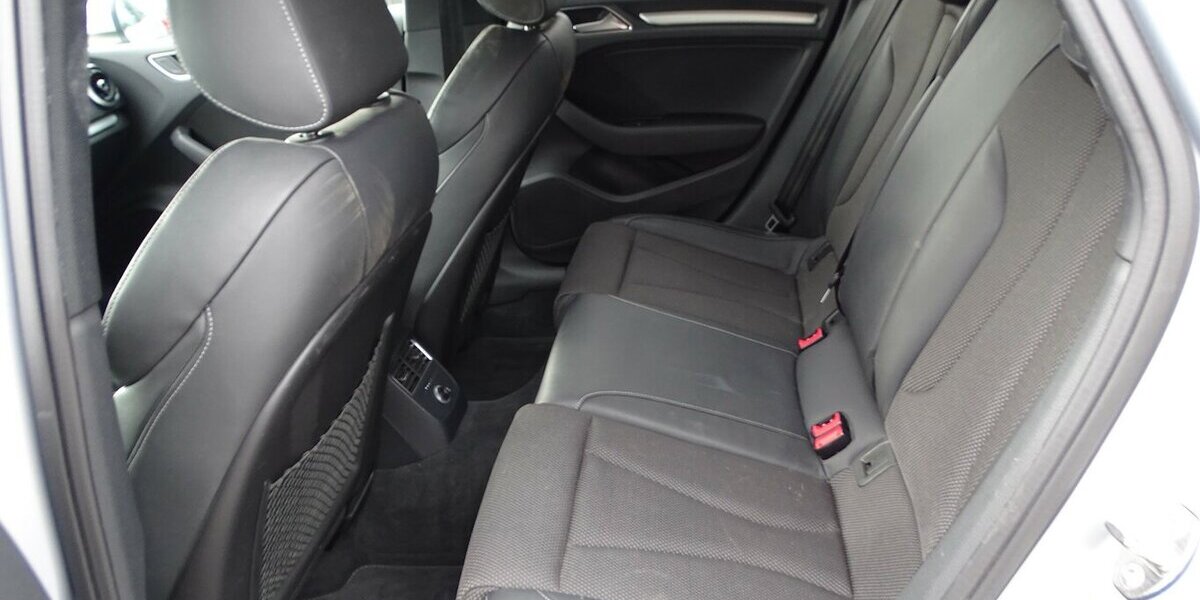 Audi A3 35 2,0l TDI S-Line Paket, Navi, Klimaauto., PDC 123.848 km 15.490 &euro; Rodgau 63110