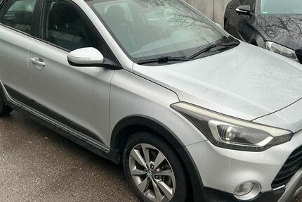 Hyundai i20 19.490 km 12.890 &euro; Nufringen 71154