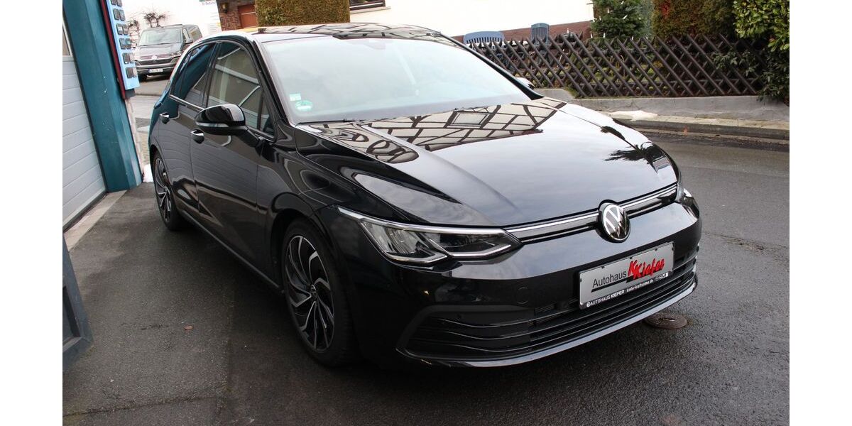 VW Golf 2.736 km 23.900 &euro; Waldsolms-Kraftsolms 35647