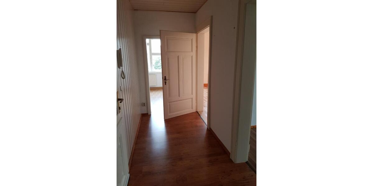 Etagenwohnung Sondershausen - 3 Zimmer, 88 m&sup2;, 440&euro; | Angebot:25219320