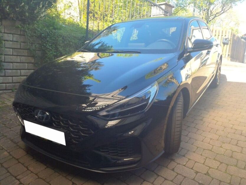 i30