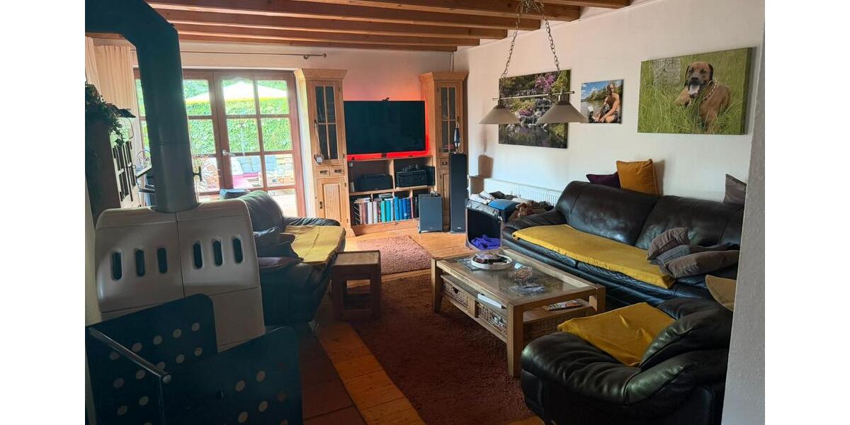 Einfamilienhaus Felsberg - 5 Zimmer, 250 m&sup2;, 350.000&euro; | Angebot:26960077