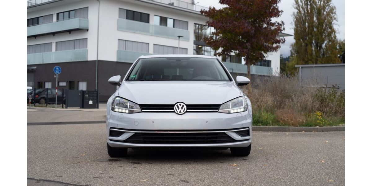 VW Golf 68.000 km 13.900 &euro; Freiburg 79104