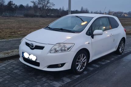 Toyota Auris 232.000 km 1.999 &euro; Berlin 12489