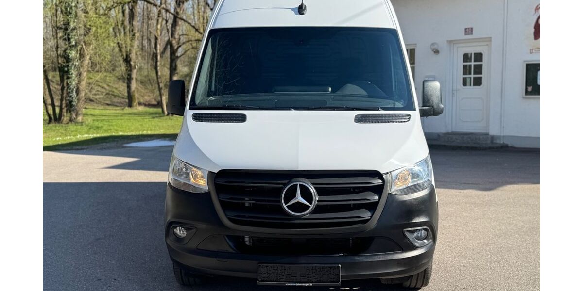 Mercedes-Benz Sprinter 42.294 km 30.490 &euro; Freising 85354