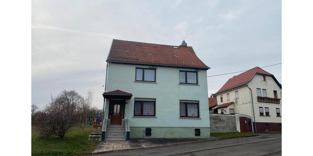 Einfamilienhaus Sondershausen - 5 Zimmer, 184 m&sup2;, 135.000&euro; | Angebot:24863007