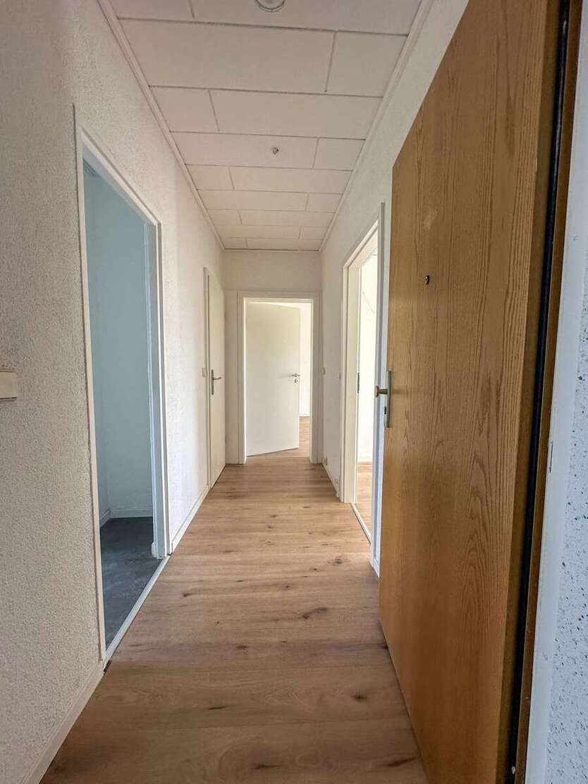 7,22 % Sollrendite - Frisch sanierte 3-Zimmer-Wohnung mit Balkon im Leipziger Neuseenland 3 zimmer