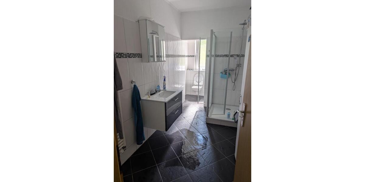 Etagenwohnung Werdohl - 2 Zimmer, 65 m&sup2;, 390&euro; | Angebot:26396542