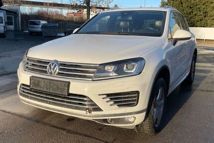 VW Touareg 299.859 km 12.599 &euro; Rosenheim 83026