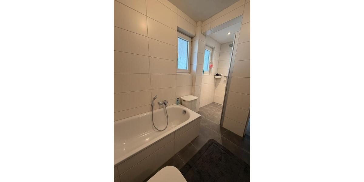 Hochparterre Mörfelden-Walldorf Walldorf - 3 Zimmer, 87 m&sup2;, 1.300&euro; | Angebot:26339674