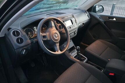 VW Tiguan 114.000 km 9.999 &euro; Harsum 31177