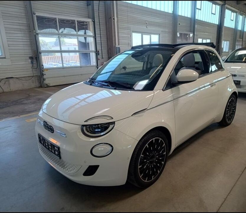 Fiat 500e 8.845 km 25.900 € Lünen 44534