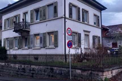 Haus Gottmadingen - 6 Zimmer, 220 m&sup2;, 650.000&euro; | Angebot:23829305
