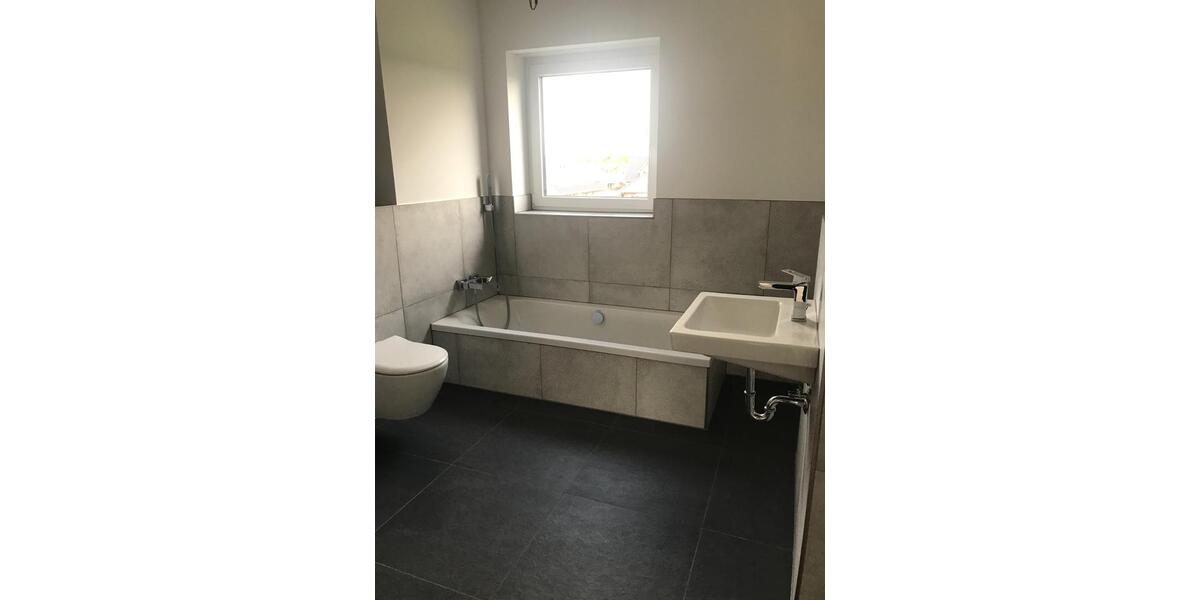 Dachgeschoßwohnung Meldorf - 3 Zimmer, 87 m&sup2;, 870&euro; | Angebot:25342800