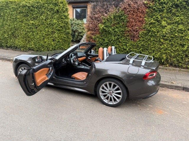 Fiat 124 Spider 66.500 km 19.400 &euro; Hamburg 22399