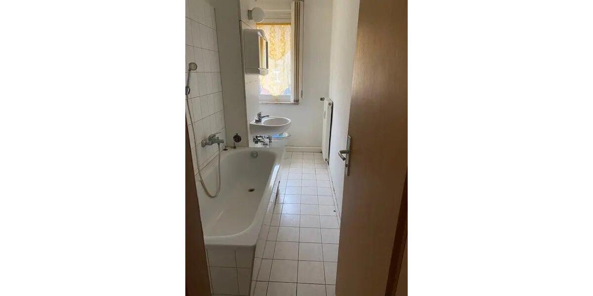 Etagenwohnung Bad Langensalza - 2 Zimmer, 48 m&sup2;, 57.000&euro; | Angebot:26234011