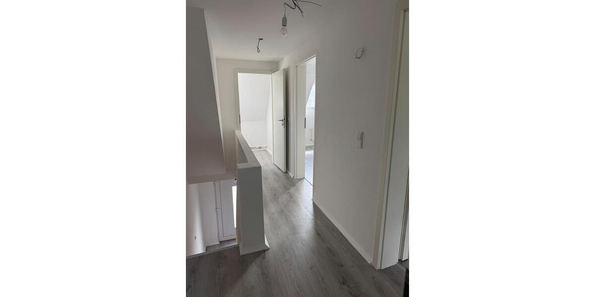 Reihenhaus Dortmund Eving - 5.5 Zimmer, 120 m&sup2;, 1.900&euro; | Angebot:26025197