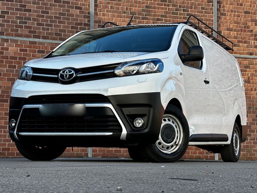 Toyota Proace (Verso) 131.000 km 15.951 € Siegen 57072