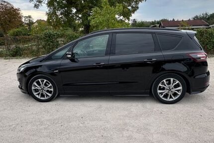 Ford S-Max 87.985 km 21.900 &euro; Ludwigsburg 71642