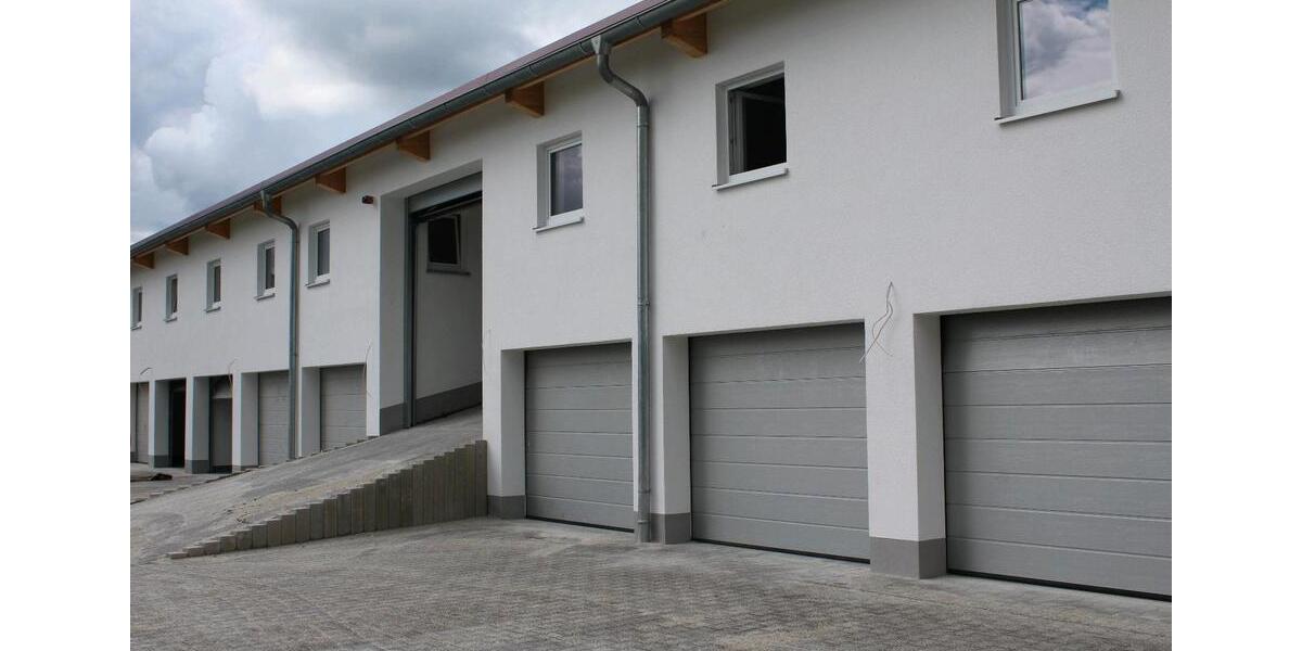 Lager- Produktions- und Bürogebäude zimmer