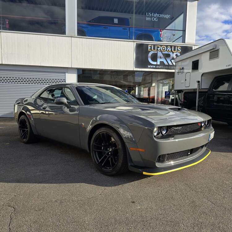 Dodge Challenger 1.398 km 61.990 € Metzingen 72555