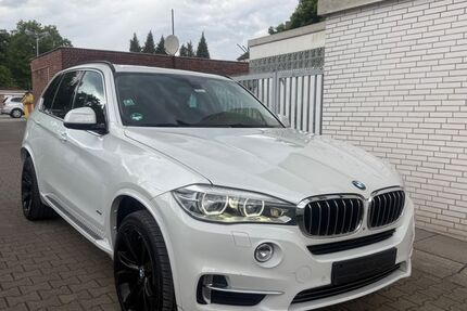 BMW X5 299.000 km 14.700 &euro; Essen 45143