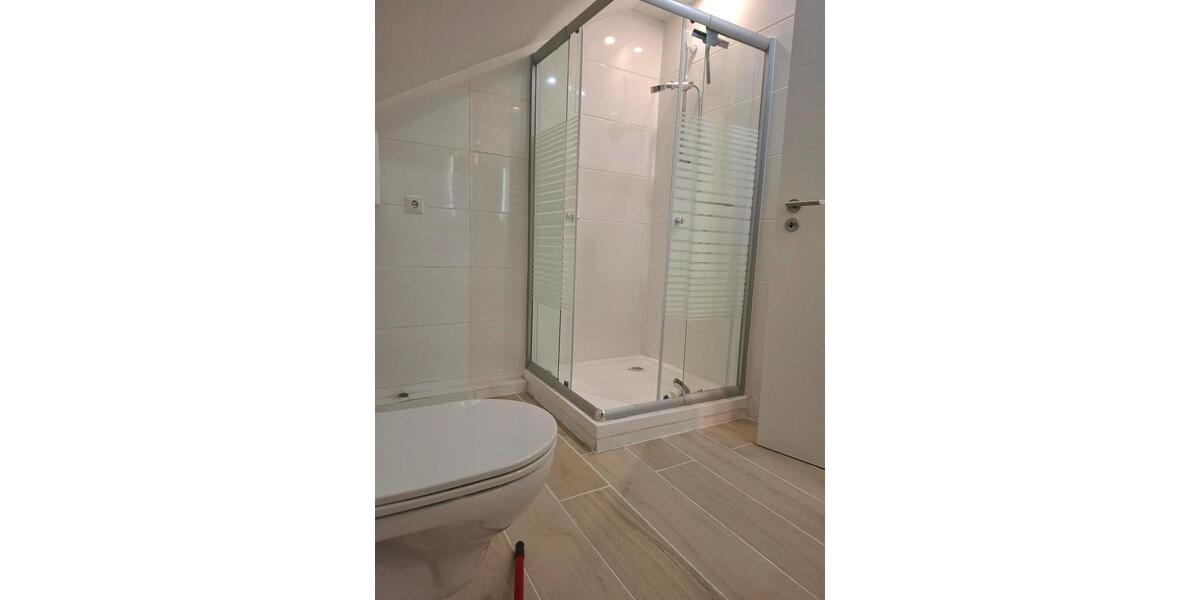 Dachgeschoßwohnung Lennestadt - 2 Zimmer, 74 m&sup2;, 490&euro; | Angebot:25591753