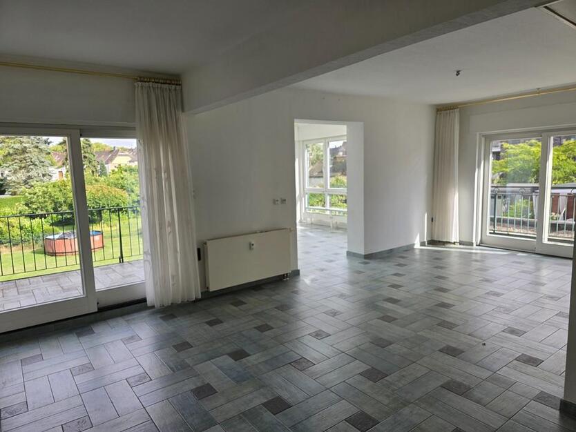 Helle 2-Zimmer-Wohnung mit 2 Balkonen und Wintergarten in Bottrop zimmer