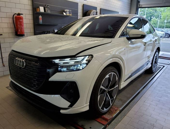 Q4 e-tron