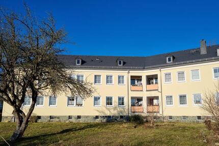 2 Zimmer Wohnung mit Balkon und großem Garten 2 zimmer