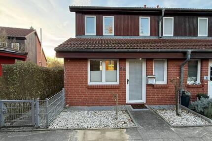 Haus Schönkirchen - 5 Zimmer, 110 m&sup2;, 1.500&euro; | Angebot:26112525