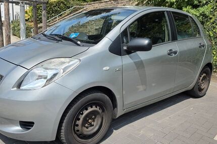 Toyota Yaris 338.000 km 2.400 &euro; Neuwied 56566