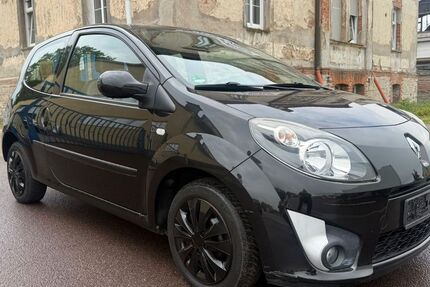 Renault Twingo 62.800 km 2.500 &euro; Merseburg 06217