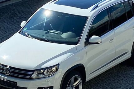 VW Tiguan 176.500 km 13.349 &euro; Burggen 86977