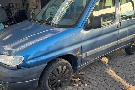 Peugeot Partner 150.000 km 1.250 &euro; Nürnberg 90453