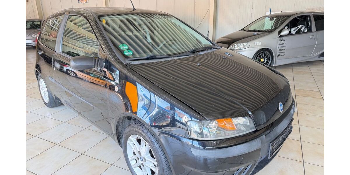 Fiat Punto 153.000 km 2.390 &euro; Ellhofen 74248