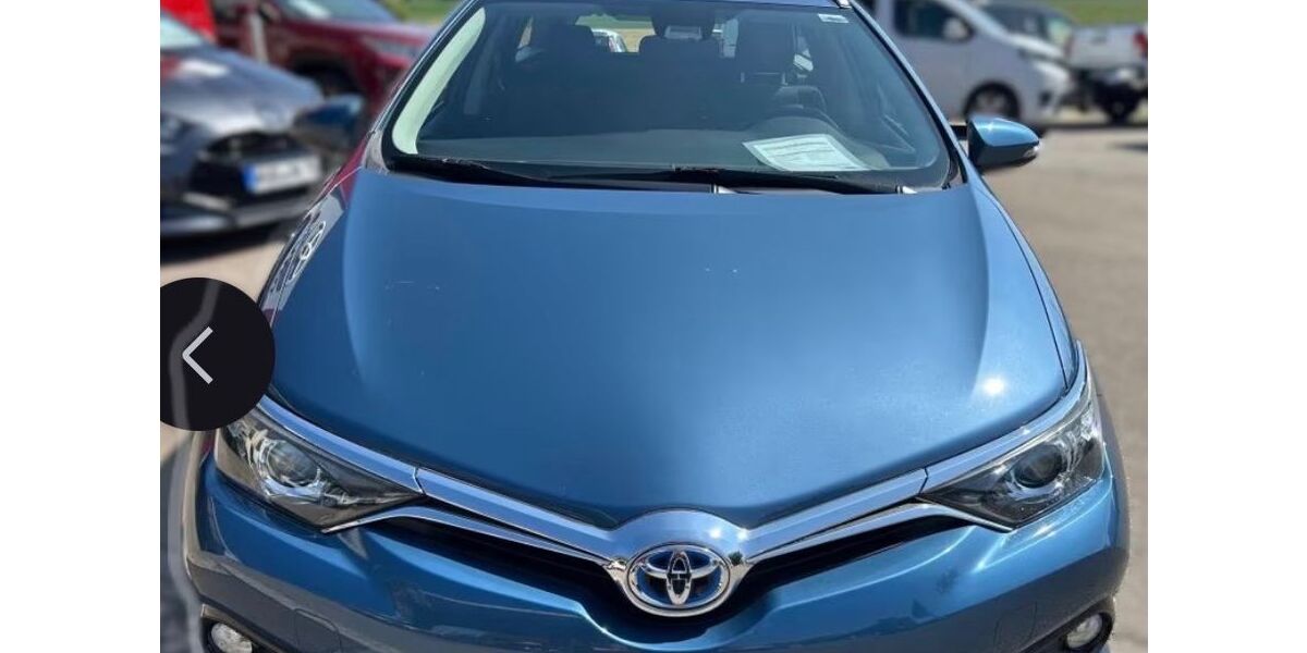 Toyota Auris Touring Sports 124.000 km 12.600 &euro; Allersberg 90584