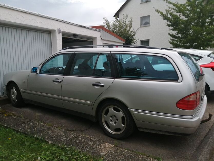 Mercedes-Benz E 320 252.380 km 1.600 € Gerabronn 74582