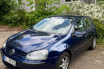 VW Golf 211.000 km 2.400 &euro; Bückeburg 31675