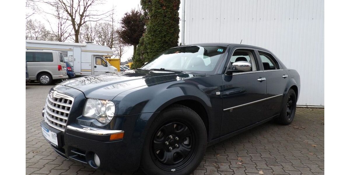 Chrysler 300C 73.980 km 17.490 &euro; Garrel 49681