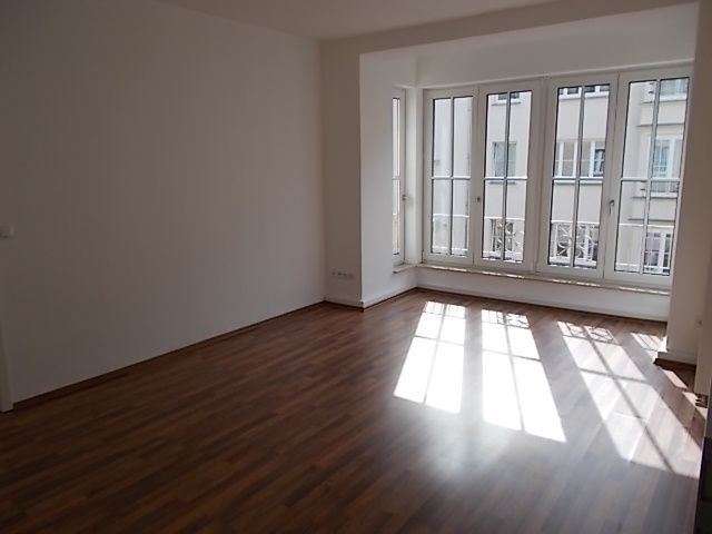 Wohnung zum Mieten in Chemnitz 269 € 53.8 m²