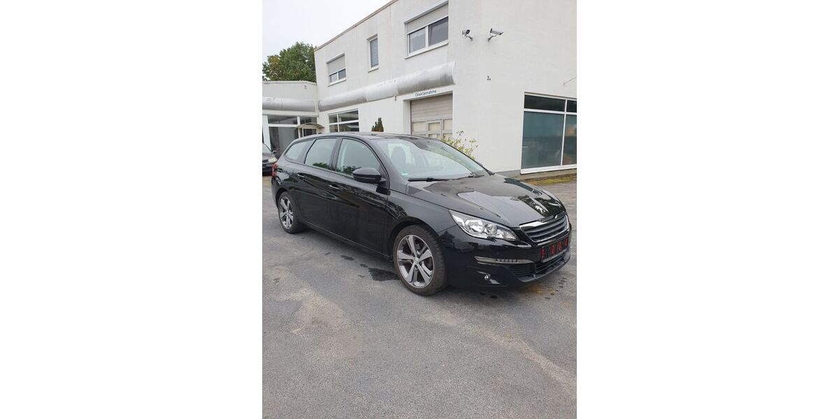 Peugeot 308 194.339 km 4.700 &euro; Falkenberg Elster 04895