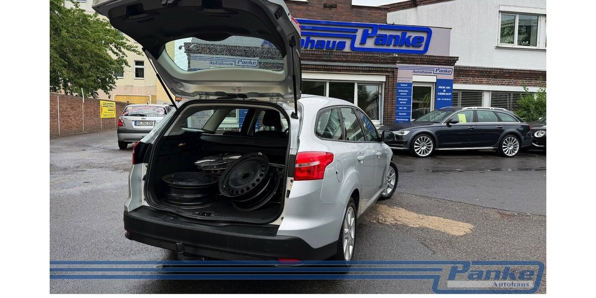 Ford Focus Business*AHK*Klima*SHZ*Navi*Tempo*PDC 146.781 km 8.890 &euro; Berlin 13187