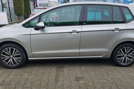 VW Golf Sportsvan 60.462 km 14.490 &euro; Königs Wusterhausen - OT Niederlehme 15713