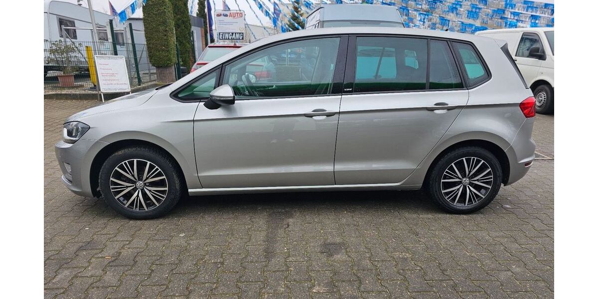 VW Golf Sportsvan 60.462 km 14.490 &euro; Königs Wusterhausen - OT Niederlehme 15713