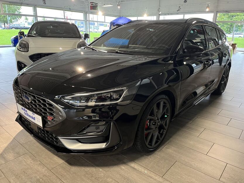 Ford Focus 13.000 km 35.990 € Rottweil 78628