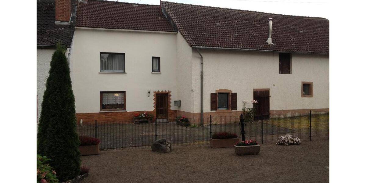 Mehrfamilienhaus, Wohnhaus Bettenfeld - 6 Zimmer, 80 m&sup2;, 800&euro; | Angebot:26225352